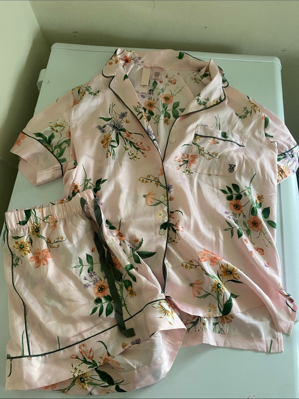 Victoria's Secret Pink Floral Short Pajama Set with Green Trim